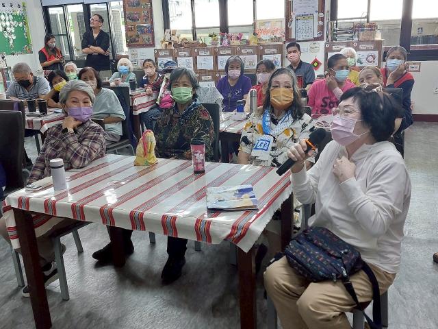 【樂齡行動回憶工作坊】－回憶法工作坊計畫說明會及第一階段課程圖片9860
