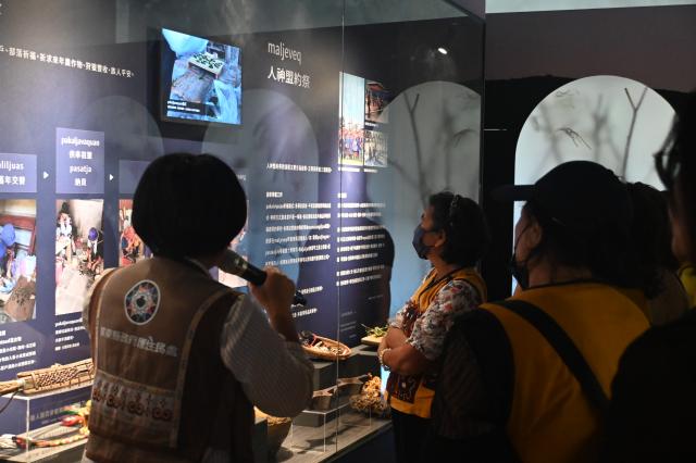 展覽導覽＿屏東文健站蒞臨本館圖片10518