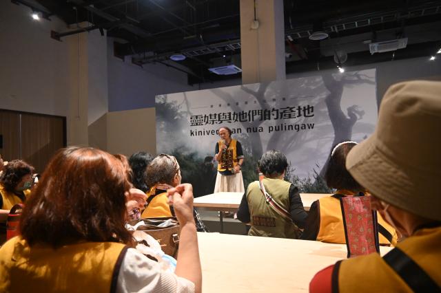 展覽導覽＿屏東文健站蒞臨本館圖片10532