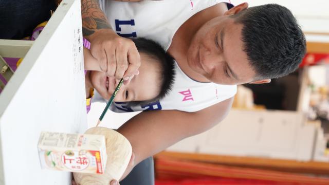 114年度花蓮縣萬榮鄉公所工藝研習推廣課程-布農族童玩工藝研習班-baisulun陀螺製作圖片10951