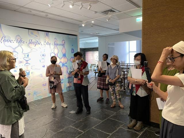[志工特展教育訓練]3F特展區《愛像什麼 Of Love: Its Shape, Its Sound》圖片11060