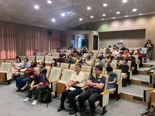 「看見她們的『原』聲–彰化縣都市原住民婦女生命歷程故事展」展覽主題分享會圖片11993