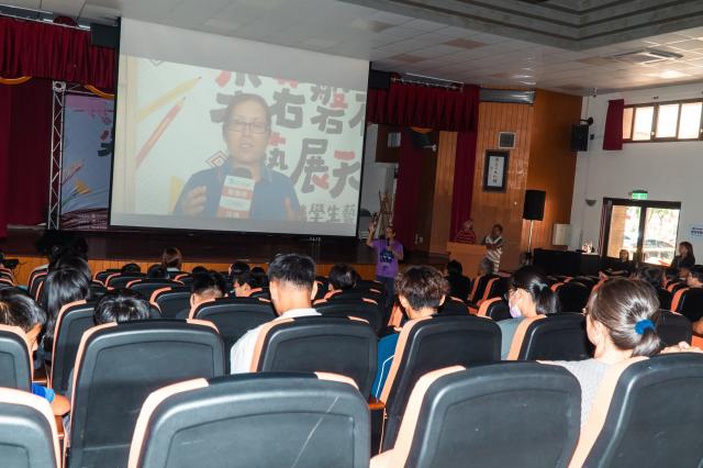 【尖若磐石-藝展天下】尖石鄉學生藝術創作特展圖片12492