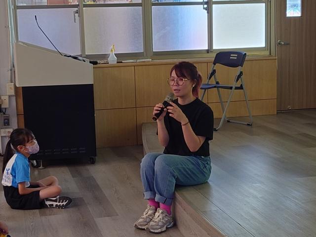 「文化宅急便」到校推廣圖片12856