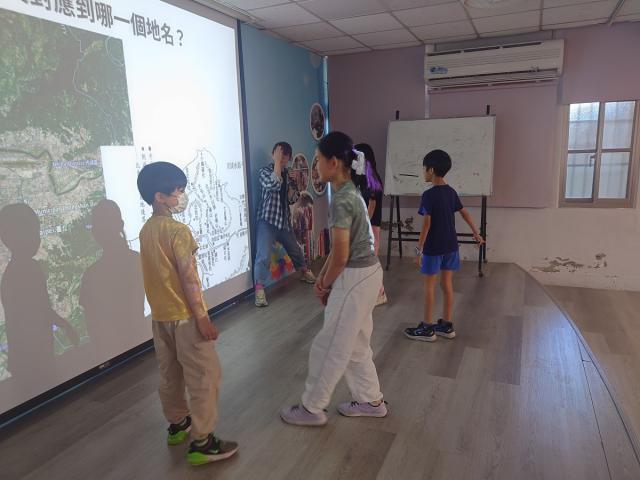 「文化宅急便」到校推廣圖片12881