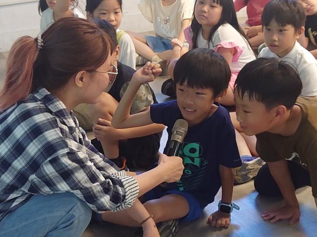 「文化宅急便」到校推廣圖片12880