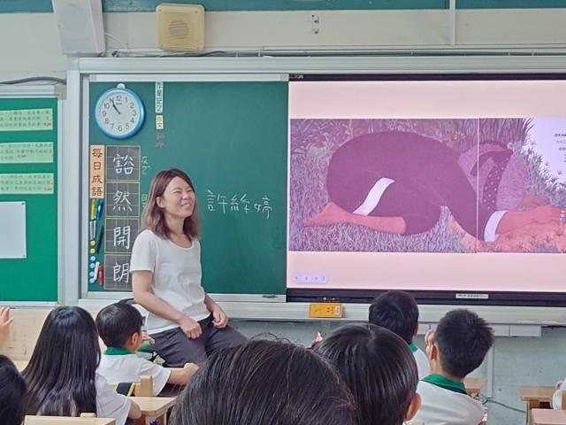 「文化宅急便」到校推廣圖片12899