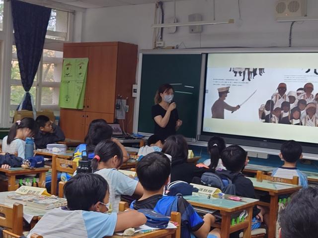 「文化宅急便」到校推廣圖片12911