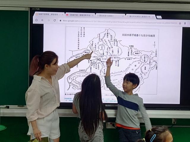 「文化宅急便」到校推廣圖片12942