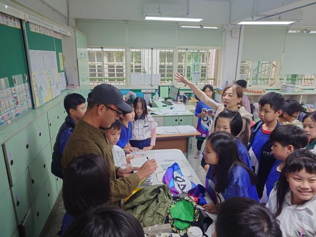 「文化宅急便」到校推廣圖片12953