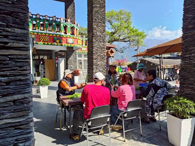 115年度推廣教育計畫-部落藝術家陪你過新年手作活動圖片13670