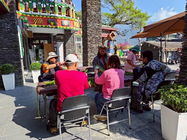 115年度推廣教育計畫-部落藝術家陪你過新年手作活動圖片13671