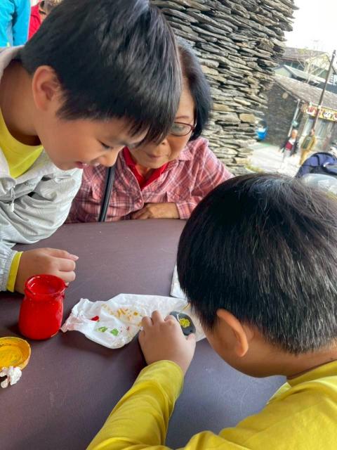 115年度推廣教育計畫-部落藝術家陪你過新年手作活動圖片13705