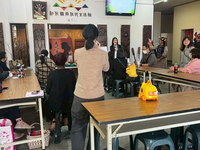 看見她們的「原聲」–文化手作工作坊琉璃珠串手鏈圖片13844