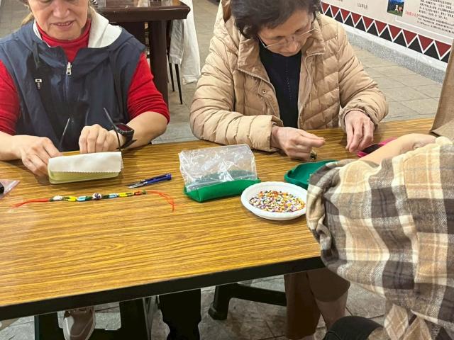 看見她們的「原聲」–文化手作工作坊琉璃珠串手鏈圖片13849