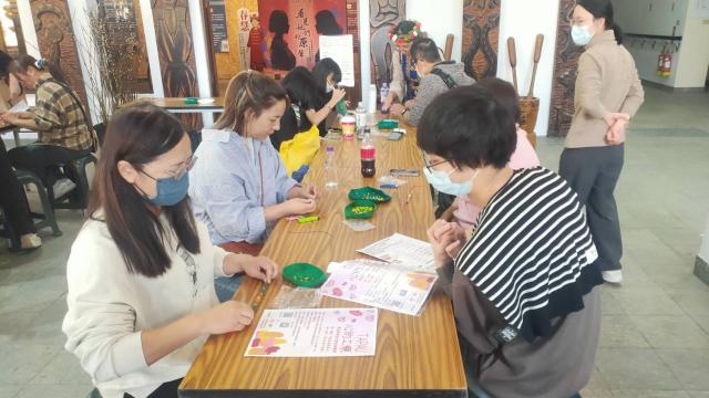 看見她們的「原聲」–文化手作工作坊琉璃珠串手鏈圖片13876
