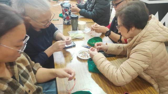 看見她們的「原聲」–文化手作工作坊琉璃珠串手鏈圖片13882