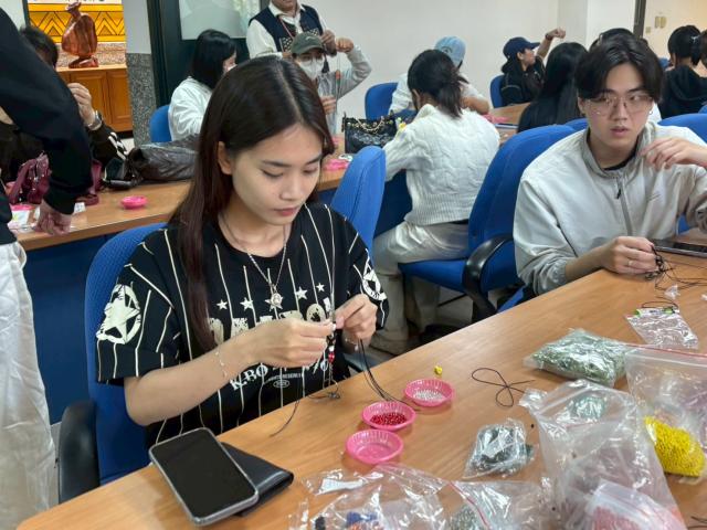 琉璃掛飾工作坊-靜宜大學觀光系圖片14037